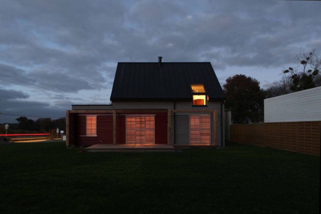 a.typique Patrice BIDEAU architecte, Patrice Bideau, pitched roof, energy efficient house, pilgrimage, France, RT 2012 standard, energy efficiency standard, heat pump, pergola, thermal mass, passive house, natural building materials, green materials
