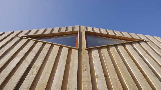 Pond House by forresterarchitects, Pond House in Norfolk Broads, Norfolk Broads architecture, Passivhaus houses, solar-powered passivhaus home