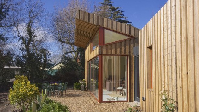 Pond House by forresterarchitects, Pond House in Norfolk Broads, Norfolk Broads architecture, Passivhaus houses, solar-powered passivhaus home