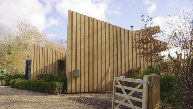 Pond House by forresterarchitects, Pond House in Norfolk Broads, Norfolk Broads architecture, Passivhaus houses, solar-powered passivhaus home