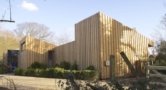 Pond House by forresterarchitects, Pond House in Norfolk Broads, Norfolk Broads architecture, Passivhaus houses, solar-powered passivhaus home