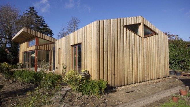 Pond House by forresterarchitects, Pond House in Norfolk Broads, Norfolk Broads architecture, Passivhaus houses, solar-powered passivhaus home