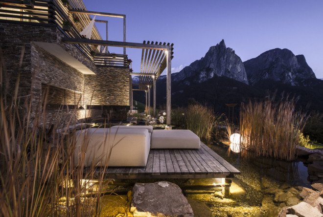 Valentinerhof hotel, noa* network of architecture, green hotel natural materials, traditional building techniques, infinity pool, swimming pool, spa center, wellness center, green architecture