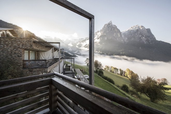 Valentinerhof hotel, noa* network of architecture, green hotel natural materials, traditional building techniques, infinity pool, swimming pool, spa center, wellness center, green architecture