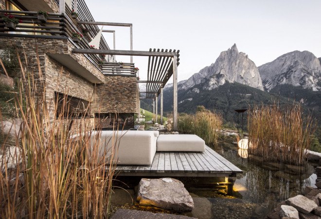 Valentinerhof hotel, noa* network of architecture, green hotel natural materials, traditional building techniques, infinity pool, swimming pool, spa center, wellness center, green architecture