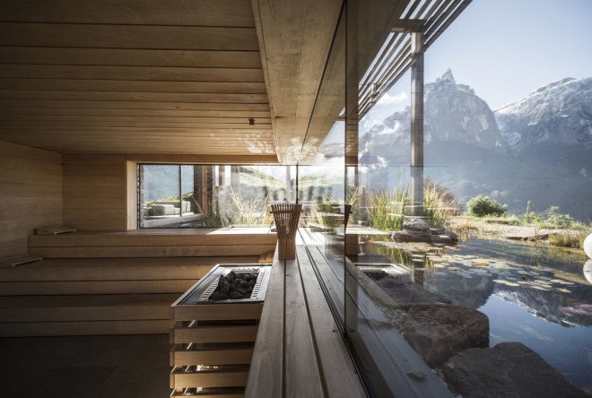 Valentinerhof hotel, noa* network of architecture, green hotel natural materials, traditional building techniques, infinity pool, swimming pool, spa center, wellness center, green architecture