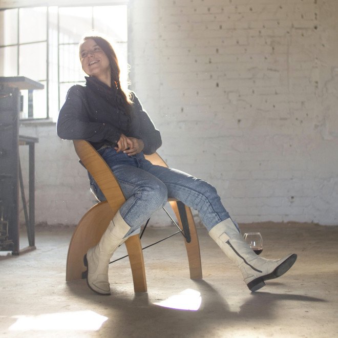 Counterpoise plywood chair, Counterpoise chair, balanced chair, plywood chair, plywood furniture, Counterpoise by Kaptura de Aer, plywood furniture, reader submission,