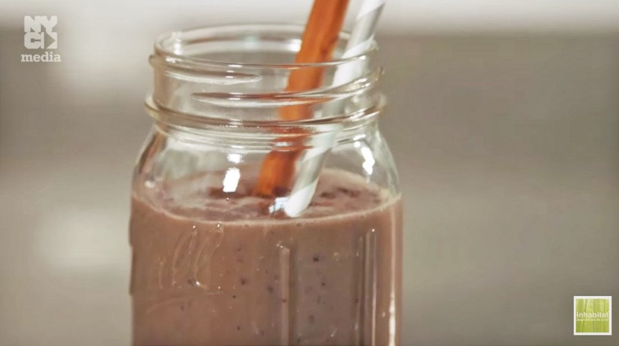 eat banana peels, how to eat banana peels, banana peels, waste reduction, green recipes, food waste, healthy recipes, banana peel smoothie, banana peel recipes, cooking with food scraps, using food scraps