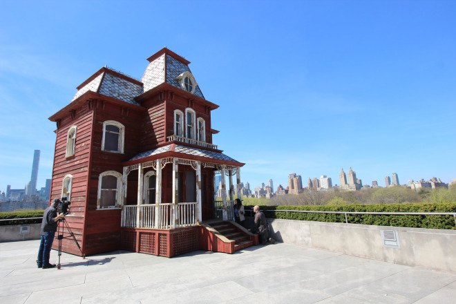 Met roof garden, metropolitan museum of art, psychobarn, psycho barn, met roof, met museum, cornelia parker, recycled materials, green art, green design
