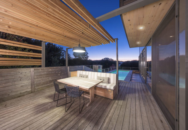 DL Terrace, green terrace, outdoor kitchen, swimming pool, Martine Brisson, green pergola, Canada, green renovation, green architecture