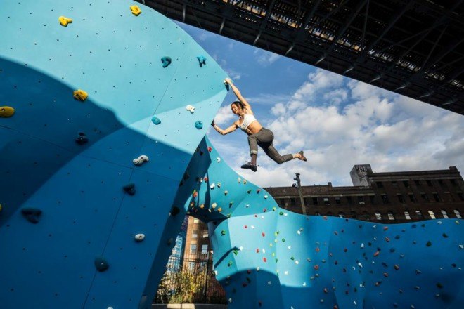 Dumbo Boulders, Dumbo Boulders, climbing wall brooklyn bridge, Manhattan Bridge, Brooklyn Bridge Park, dumbo, bridge climbing wall, outdoor climbing walls nyc, nyc bouldering gyms, The Cliffs at Long Island City,