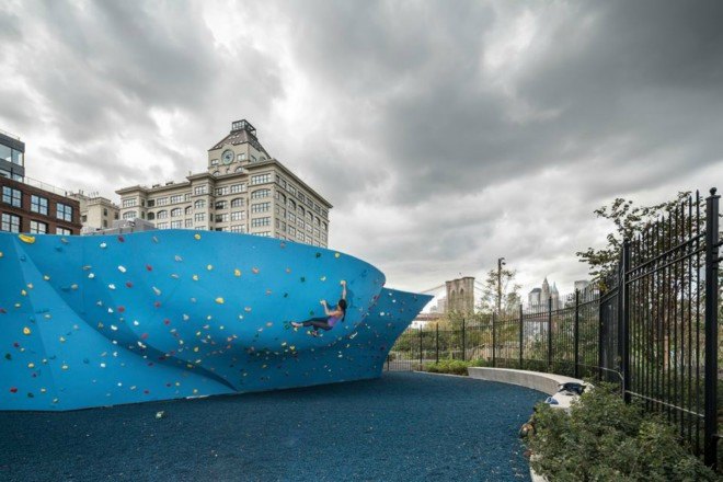 Dumbo Boulders, Dumbo Boulders, climbing wall brooklyn bridge, Manhattan Bridge, Brooklyn Bridge Park, dumbo, bridge climbing wall, outdoor climbing walls nyc, nyc bouldering gyms, The Cliffs at Long Island City,