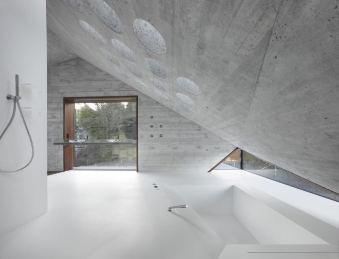 MBA/S Matthias Bauer Associates, Haus 39 by MBA/S Matthias Bauer Associates, glass and concrete architecture, minimalist architecture,