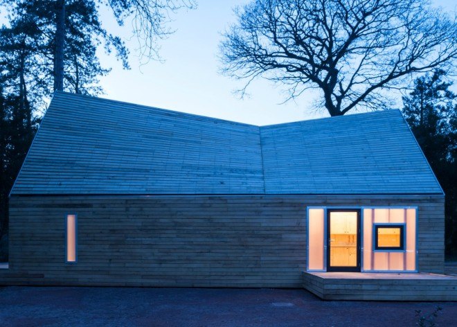 Invisible Studio, National Arboretum in Gloucestershire, Piers Taylor, wooden buildings, felled wood building, reclaimed wood, forest lumber, timber construction, Wolfson Tree Management Centre and Mess Building, architecture, rural design, green design, sustainable building, wooden homes