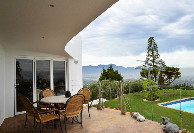 Galiläi, Raymond Alexander Architect, Rotating Homes, Dome Home, South Africa, Spanish Farm, Somerset Home, Harald Scheppig, rotating house in South Africa, sculptural dome house