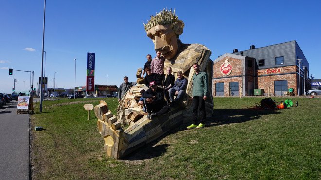 Thomas Dambo, Simon Selfmade, Simon and Anine, Anine, Denmark, sculpture, art, scrap wood, recycled wood, recycling, community