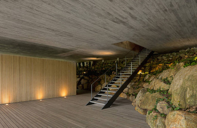 Casa Guarujá, Studio MK27, green roof, swimming pool, green architecture, natural building materials, cantilevers, open-plan residence, open plan, green retreat