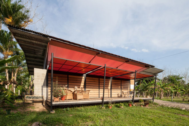 House V, Costa Rica, vernacular architecture, Arkosis, natural light, polycarbonate, green architecture, wooden deck