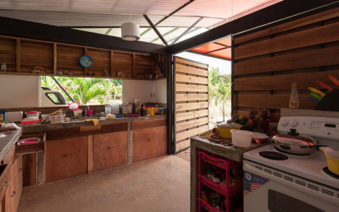 House V, Costa Rica, vernacular architecture, Arkosis, natural light, polycarbonate, green architecture, wooden deck