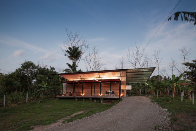 House V, Costa Rica, vernacular architecture, Arkosis, natural light, polycarbonate, green architecture, wooden deck