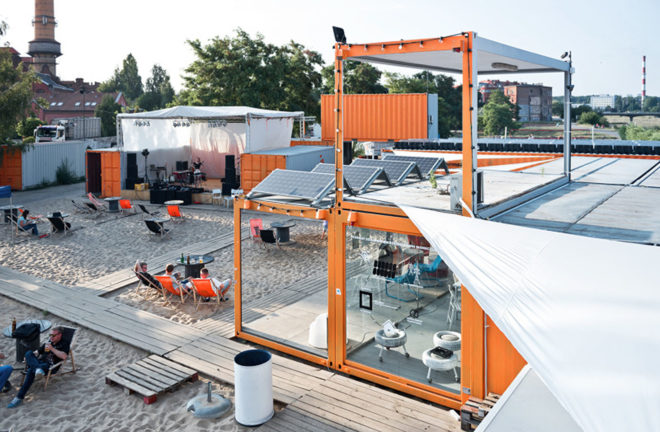 KontenerART, shipping containers, communal spaces, reused shipping containers, temporary installation, Agnieszka Owsiany, Adam Wiercinski, Borys Wrzeszcz, green architecture, exhibition spaces