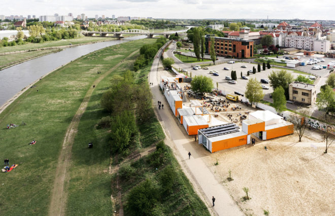 KontenerART, shipping containers, communal spaces, reused shipping containers, temporary installation, Agnieszka Owsiany, Adam Wiercinski, Borys Wrzeszcz, green architecture, exhibition spaces