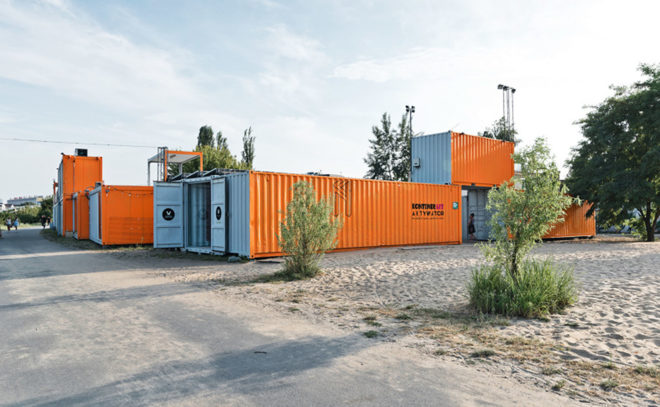 KontenerART, shipping containers, communal spaces, reused shipping containers, temporary installation, Agnieszka Owsiany, Adam Wiercinski, Borys Wrzeszcz, green architecture, exhibition spaces