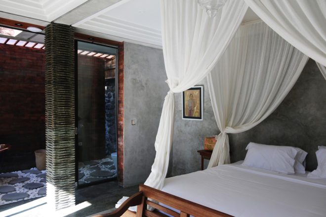 Origami House by Alexis Dornier, Bali architecture by Alexis Dornier, naturally ventilated tropical housing, contemporary tropical housing in Bali