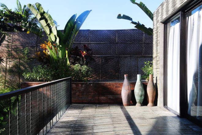 Origami House by Alexis Dornier, Bali architecture by Alexis Dornier, naturally ventilated tropical housing, contemporary tropical housing in Bali