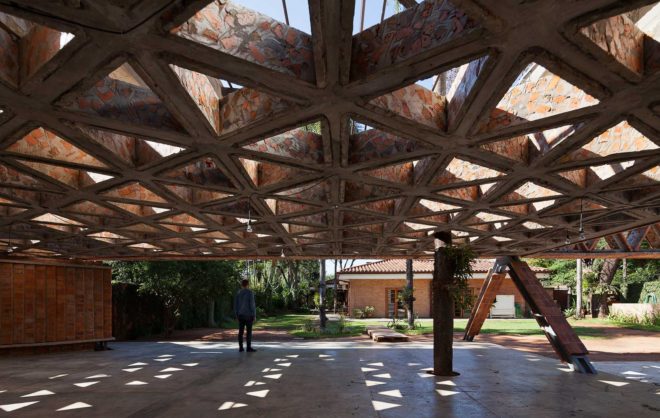 Quincho Tía Coral pavilion, Gabinete de Arquitectura, pavilion, Paraguay, brick, steel, multi-purpose space, lattice canopy, canopy, green architecture