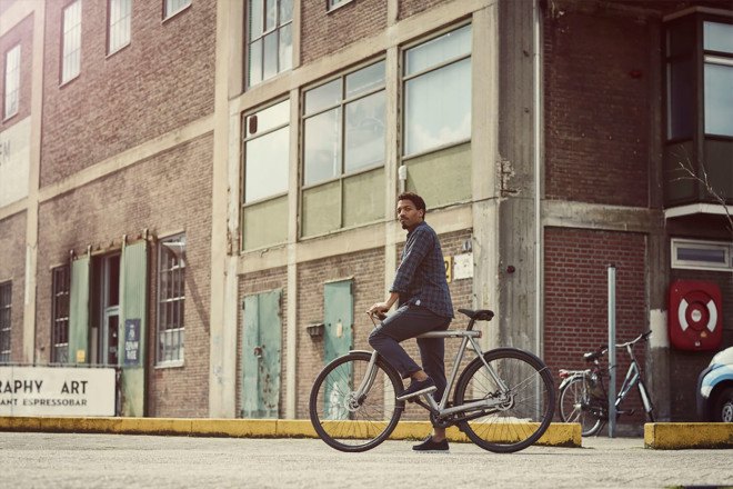 bike with phone control, bike with smartphone connectivity, e-bike, eco design, electric bikes, vanmoof smartbike, smartbike, anti-theft bike, Sustainable Design, van moof, vanmoof, vanmoof bike