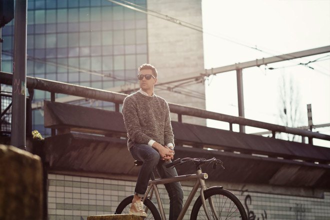 bike with phone control, bike with smartphone connectivity, e-bike, eco design, electric bikes, vanmoof smartbike, smartbike, anti-theft bike, Sustainable Design, van moof, vanmoof, vanmoof bike