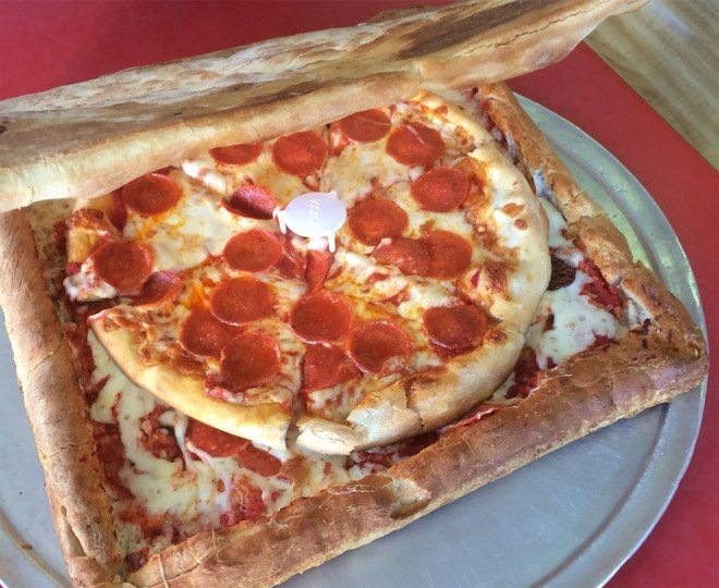 pizza box made of pizza, waste free pizza box, eco friendly pizza box, vinnie's pizza, williamsburg pizza, pizza box, Sean Berthiaume, pizza in a pizza, green pizza box, edible pizza box