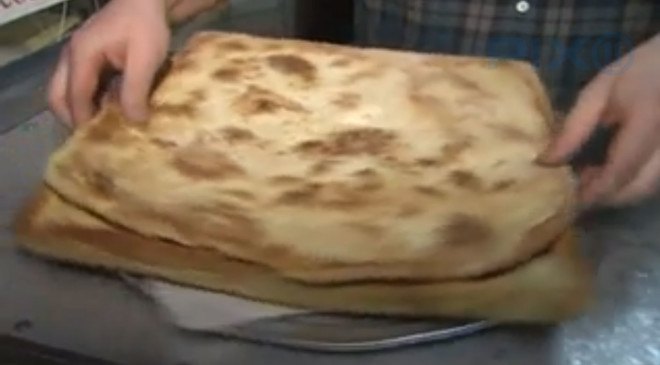 pizza box made of pizza, waste free pizza box, eco friendly pizza box, vinnie's pizza, williamsburg pizza, pizza box, Sean Berthiaume, pizza in a pizza, green pizza box, edible pizza box