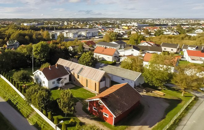 Øvre Tomtegate 7, farmhouse, green extension, Norway, Link Arkitektur, renovated farmstead, gable-roofed, Kebony, sustainable wood, natural light, green renovation, green architecture