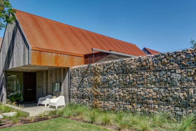Casa Linder, Dallas, recycled building materials, reused building materials, Buchanan Architecture, gabion walls, vernacular architecture, outdoor patio, swimming pool, green architecture