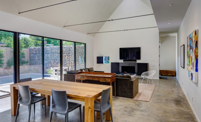 Casa Linder, Dallas, recycled building materials, reused building materials, Buchanan Architecture, gabion walls, vernacular architecture, outdoor patio, swimming pool, green architecture