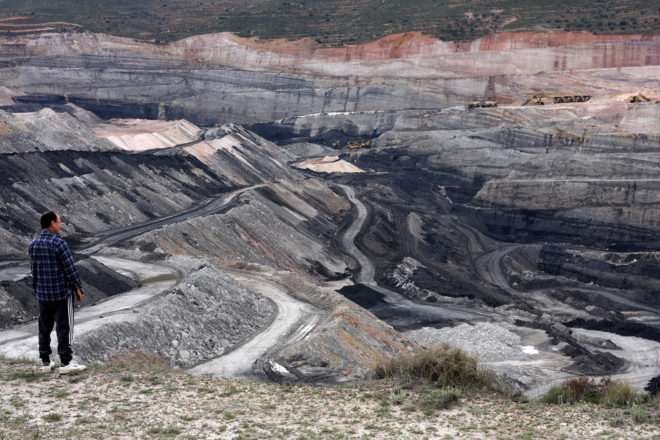 Coal, coal mining, natural gas, carbon, carbon emissions, carbon emissions targets, carbon emissions goals, United States, United States energy, energy, energy industry, coal production