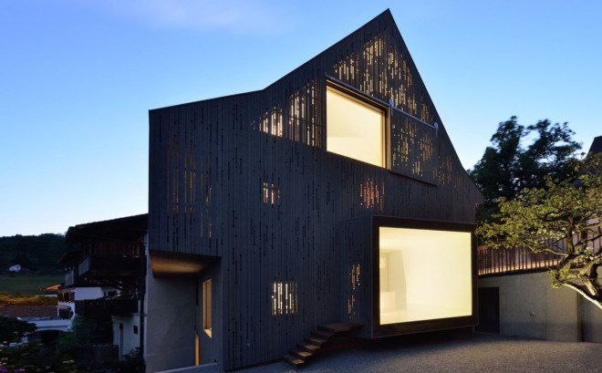 House Ledenmann, Switzerland, historical building, half-timbered building, green renovation, green architecture, mutin window, bay window, vaulted ceiling, L3P Architekten