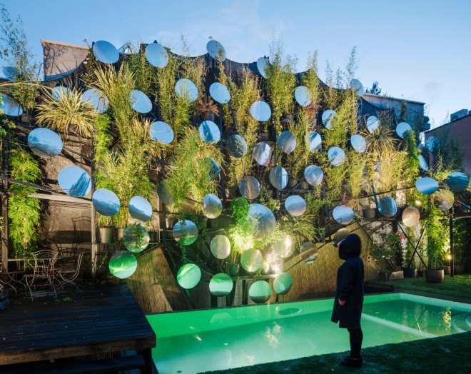 Manuel Ocaña, spain, pool, infinity pool, brick wall, green wall, mirrors, outdoor mirrors, concave mirrors, vegetation, landscape design, vertical garden, living wall