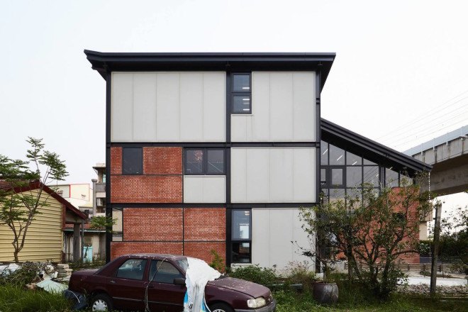 Spring House by Wu & Liu Architects, Spring House by WLA, Spring House in Tainan, solar power in Tainan, solar powered architecture in Taiwan, disaster ready architecture Taiwan,