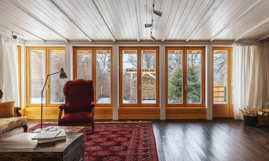 Tarusa renovated house, PROJECT905, cottage renovation, wooden structure, wooden architecture, green renovation, Russia, bay windows, veranda, wooden frame