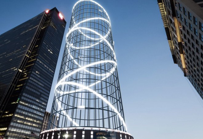 The Halo by Brooklyn Capital Partners, Penn Station amusement park, Penn Station the Halo, The Halo free fall tower, free fall ride in New York,