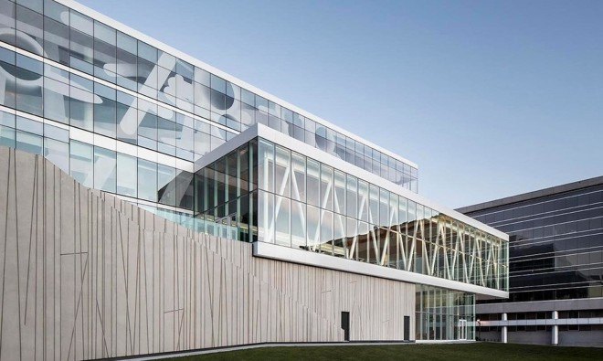 Maison des étudiants de l’École de technologie supérieure, Montreal, atrium, Canada, educational facilities, LEED Silver certification, mixed-use, green architecture, built-in furniture, glass facade, Menkès Shooner Dagenais LeTourneux Architectes