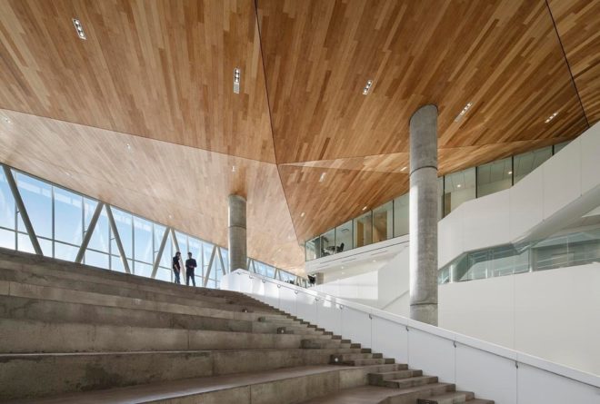Maison des étudiants de l’École de technologie supérieure, Montreal, atrium, Canada, educational facilities, LEED Silver certification, mixed-use, green architecture, built-in furniture, glass facade, Menkès Shooner Dagenais LeTourneux Architectes