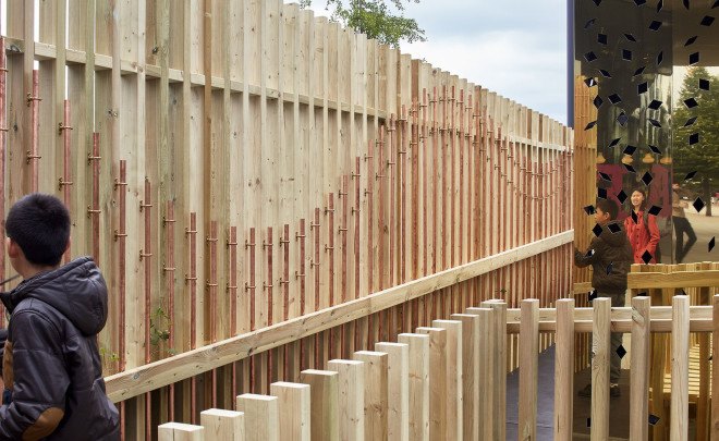 pH+ Architects, Milkshake Tree, temporary installation, London, pop-up space, green installation, London Center for Children with Cerebral Palsy (LCCCP), green design, rooftop garden, treehouse, timber