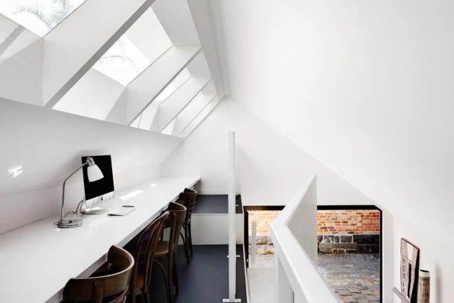 Austin Maynard Architects, green renovation, Alfred House, Australia, home extension, green courtyard, gable roof, white extension,