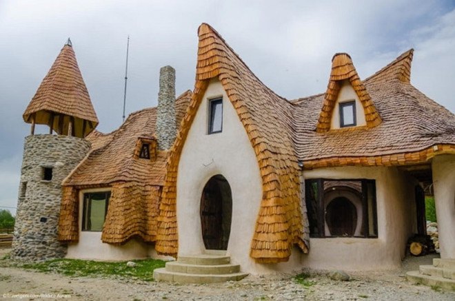 romania, transylvania, hotel, eco hotel, eco-friendly hotel, Castelul de Lut Valea Zanelor, clay castle of the valley of the fairies, romania valley of the fairies, mountain lodge, mountain hotel, rustic hotel