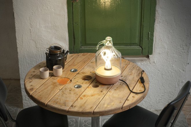 LaFlor Lamp, Dama Lamp, Lucirmás, Nutcreatives, upcycled glass bottle, glass bottles, PEFC, Plumen, green lighting, recyclable lighting, Dama Lamp by Lucirmás, LaFlor Lamp by Lucirmás