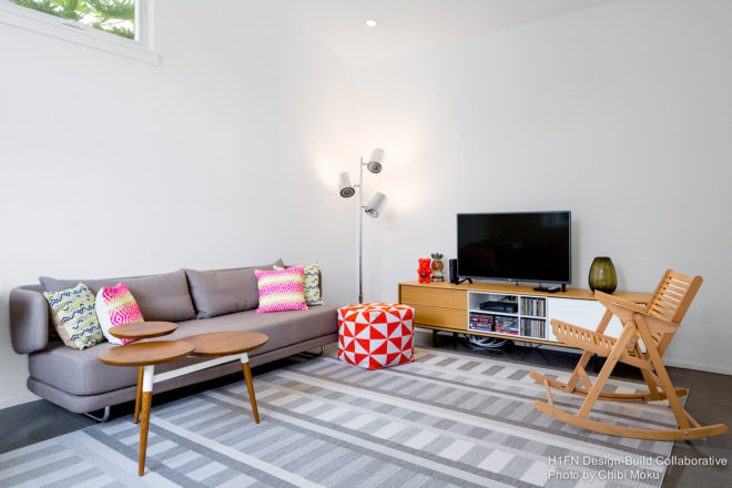 Hale Kilo I'a, Hale Kilo I'a by H-1 F+N Design-Build Collaborative, H-1 F+N Design-Build Collaborative, Chibi Moku, Hawaii, beach home, beach house, architecture, design, modern architecture, Hawaiian architecture, entertainment area, entertainment room